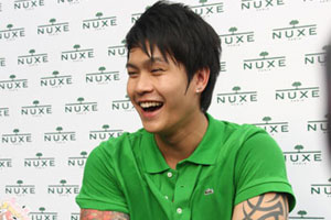 ดิว เดอะสตาร์ ยันคลิปฉาวเป็นตัวปลอม โชว์ของแท้ต้องมีรอยสัก