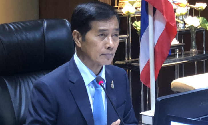 ไวรัสโคโรนา: "ถาวร เสนเนียม" ผวาโควิด-19 กักตัวเองแล้ว หลังไปร่วมชมมวยที่สนามดัง