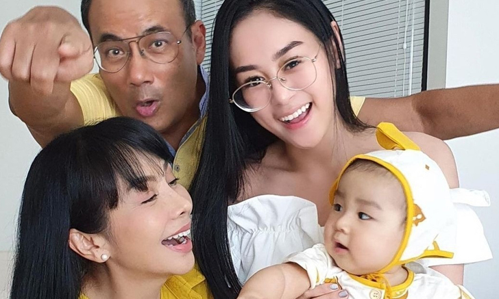 "ตั๊ก มยุรา" เผยความสุขในแบบตายาย เล่นสนุกกับหลาน เสียงหัวเราะครื้นเครงมาก