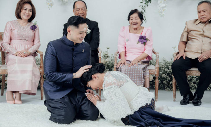 ภาพเต็ม! บรรยากาศงานหมั้น \