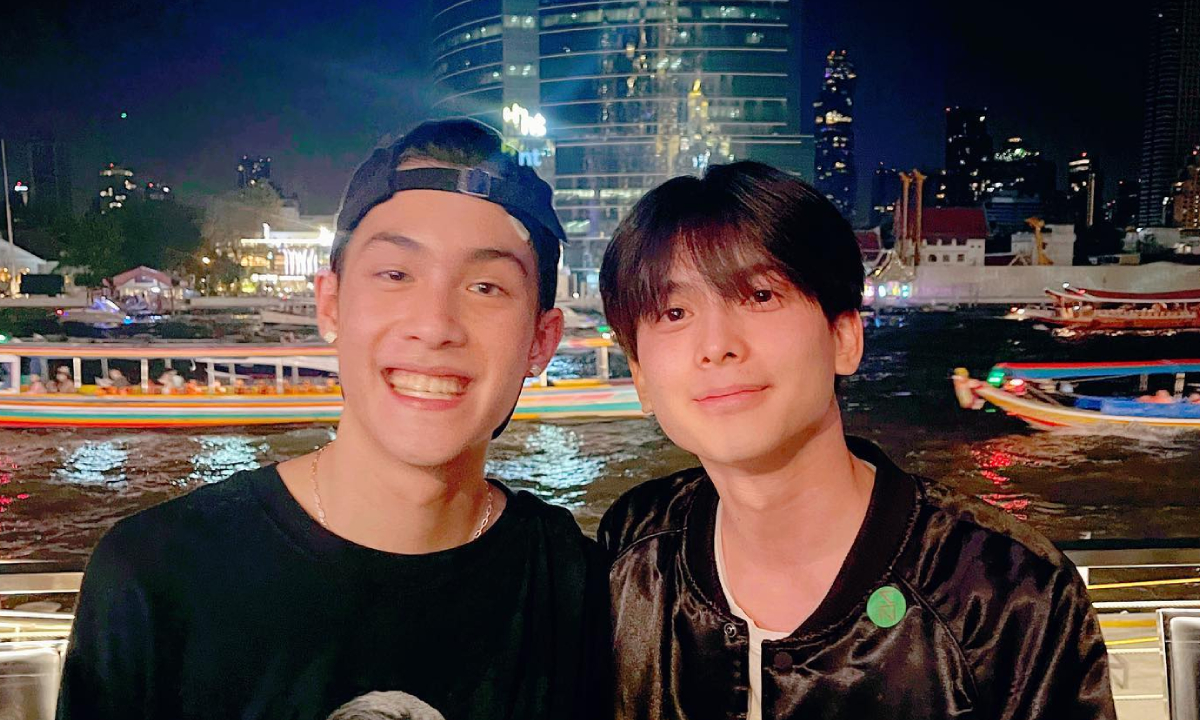 หล่อแพ็คคู่ \