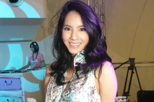 เบเบ้ เผยจุ๊บแดน ฐานะญาติ แฟนไม่หึง