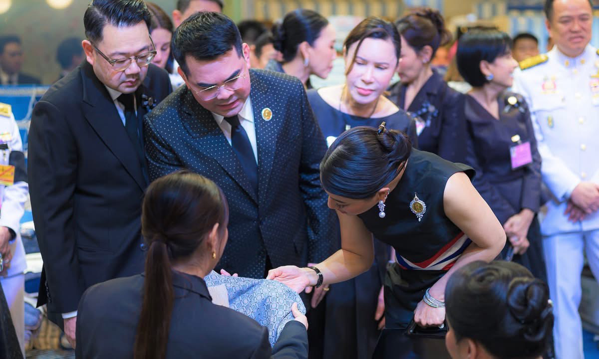 “พิพิธ” ปลดล็อกศักยภาพผ้าไทยสู่แฟชั่นร่วมสมัย ดึงอัตลักษณ์สุโขทัย คว้ารางวัลเวที Soft Power ไทย
