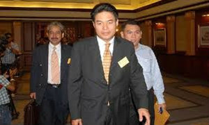 "วราเทพรอด" ดำรงตำแหน่งต่อไป เลื่อนปรับครม.?