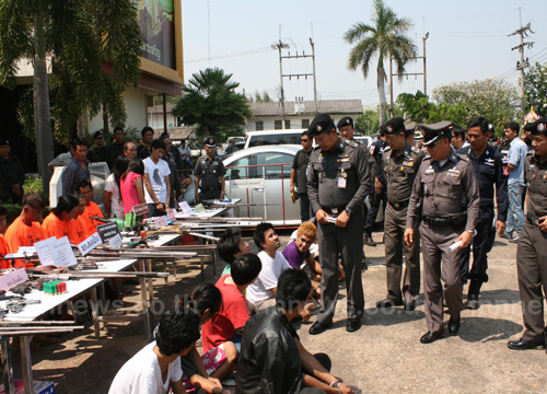ผบช.ภ.4แถลงปราบยาเสพติดรวบ38ผู้ต้องหา