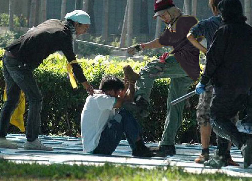 สืบบช.น.รวบ3โจ๋ รุมยำพลเมืองดีสาหัส