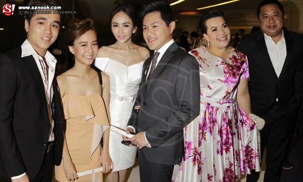 ส่อง "คู่รักดารา" ร่วมยินดีงานแต่ง "นุ้ย-ปอนด์"