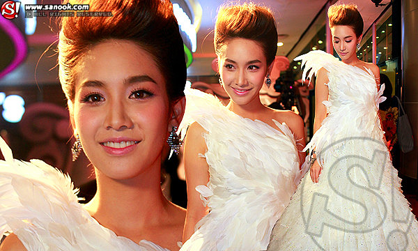 สวยเป็นเหตุ &ldquo;มิน พีชญา&rdquo; โดนโรคจิตตามขอเป็นแฟน!!