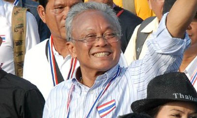 กปปส.อ่านแถลงการณ์ย้ำ รบ.หมดอำนาจ 6 ข้อ จึงขอทวงคืนอำนาจสู่ประชาชน