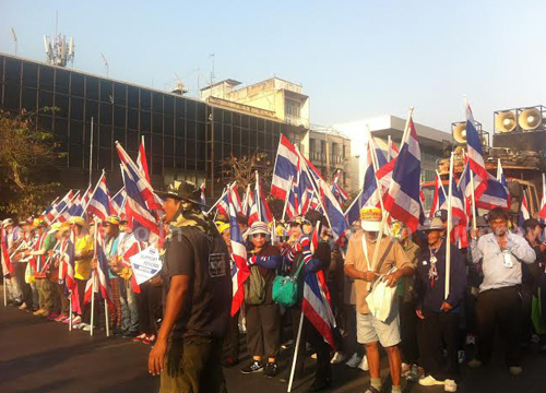 คปท.ปิดทำเนียบ3วันอิสสระคุมราชดำเนินนอก