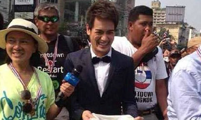 เสื้อแดงบุกร้านดัง รอไล่ อ๊อฟ ปองศักดิ์ พ้นเชียงใหม่