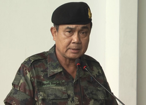 ประยุทธ์ ลงพื้นที่นราฯมอบนโยบายแก้ไฟใต้