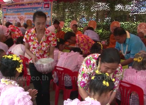 มหาสงกรานต์2แผ่นดินไทย-กัมพูชาที่สุรินทร์
