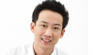 โอ๊ค โพสต์เฟสบุ๊ก สวน ม.7 วิธีของอำมาตย์ล้ม ปชต.