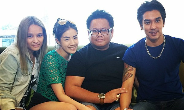 เอ๊ะยังไง? ใบเตย ควง ดีเจแมน เข้าเวดดิ้งสตูดิโอ