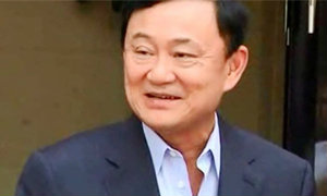 ทักษิณ หยุดจ้อการเมือง ห่วงครอบครัว-ธุรกิจในไทย