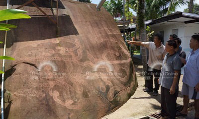 ฮือฮา! ชาวบ้านตื่นดูรอยพญานาคโผล่ก้อนหินใหญ่ในวัดที่บึงกาฬ