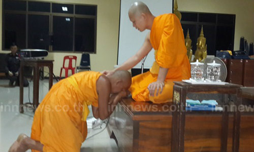 ตร.สามโคกจับพระสึก ฉลองเหล้าวันออกพรรษา
