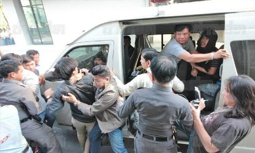 ยกเลิกทำแผน 6 ผู้ต้องหา แทงนักศึกษา ม.กรุงเทพ