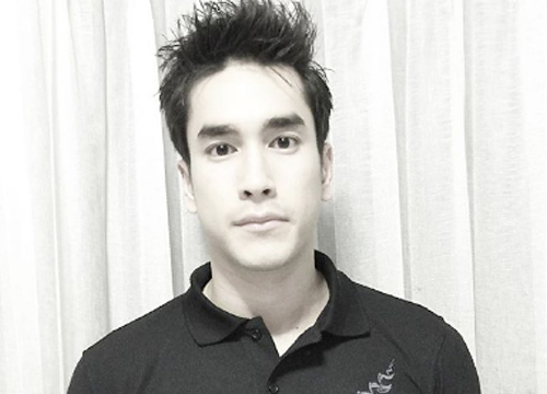 ณเดชน์-ครอบครัวขอทำดีเดินสายแจกเสื้อดำ
