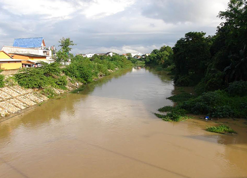 สงขลาเฝ้าระวังระดับน้ำจุดเสี่ยงแนวเขาแก้ว4อ.