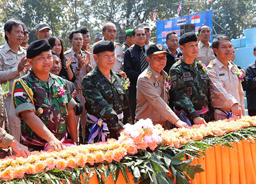 น้ำใจทหาร3ชาติร่วมสร้างอาคารโรงเรียนชัยภูมิ