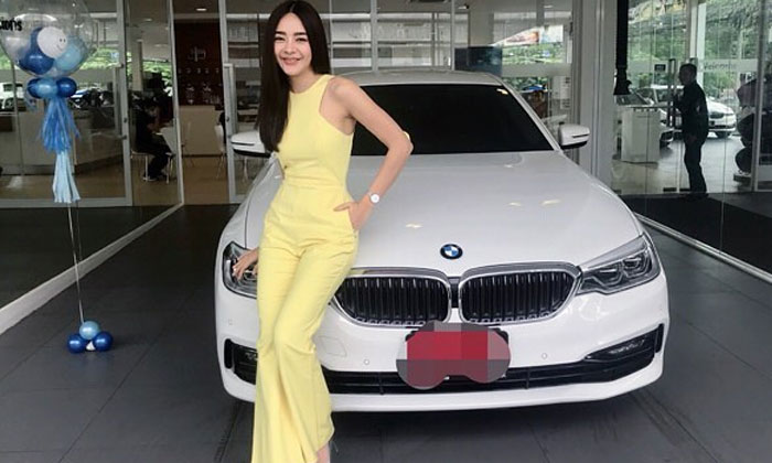 ปุยฝ้าย ณัฎฐพัชร์ ซื้อบ้านให้แม่ ถอยรถป้ายแดงให้ตัวเอง