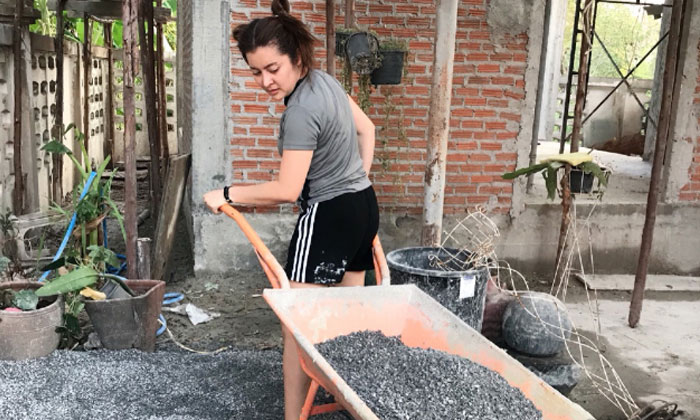 สตรองมาก เอิร์น สุรัตน์ติกานต์ ลงมือสร้างบ้านด้วยตัวเอง