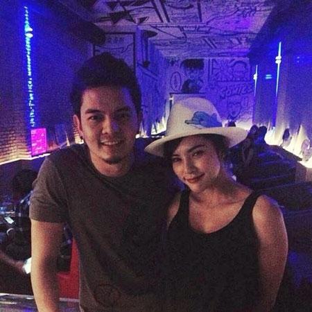 คลิกชมภาพต่อไป