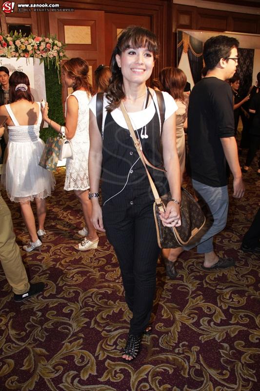 คลิกชมภาพต่อไป คลิกชมภาพต่อไป