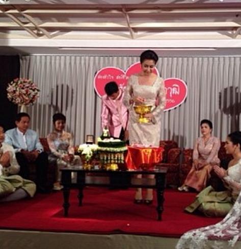 คลิกชมภาพต่อไป คลิกชมภาพต่อไป