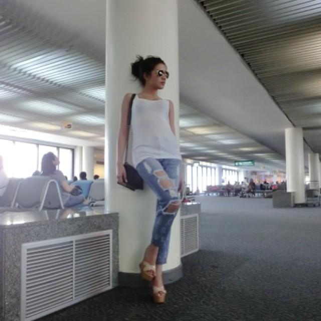 คลิกชมภาพต่อไป