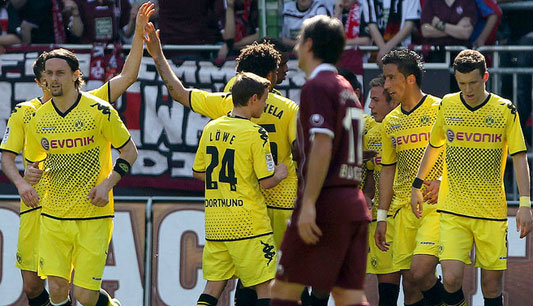 ดอร์ทมุนด์ถลุงไกเซอร์ฯสะเด่า5-2